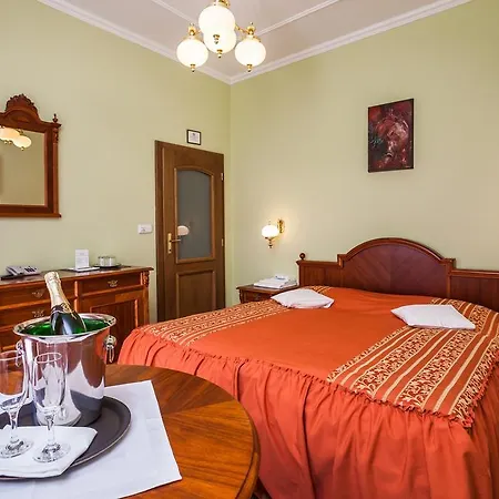 Jelinkova Szálloda 3*