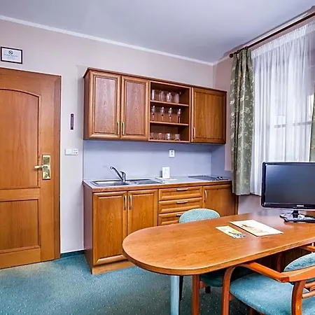 Jelinkova Hotel 3*